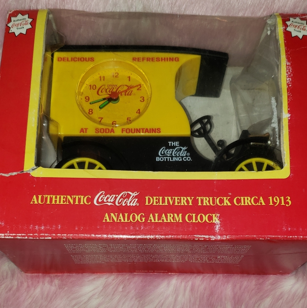 New in Box Vintage Coca-Cola analog Alarm Truck clock